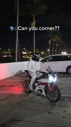 G3Mee on Instagram: "If you want to learn how to corner in 5 easy steps type “corner”. My 2 minute lesson will have you cornering like a pro. Don’t believe me, watch as I show you some examples in this video. - - - - - - - - #g3 #fyp #hawaii #motorcycle #r7 #oahu #yamaha #hawaii #motogp #motogram #mototouring #kneedrag #motorsport"
