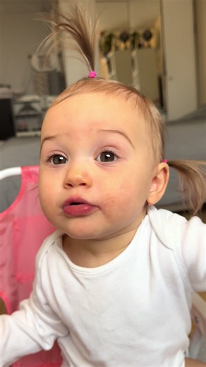#Emilia #Emiliaanddaddy #sweetbabygirl #cutebabyEmilia ❤️