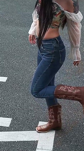 3 Ways to Style Square Toe Cowboy Boots (Casual to Chic)