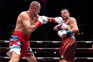 Photos: Sergey Kovalev Boxes Past Tervel Pulev in Cruiserweight Debut