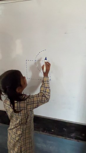 Draw figure without lifting hand , intersecting and overlapping lines 👍 . . #viral #explore #trending #governmentschool #education #study #primaryschool #activity #learn #fun #enjoy #schoolgames #schoolactivities #game #exploremore | "studybuddies"