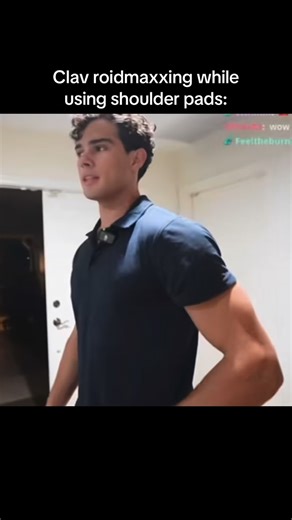 Ethan on Instagram: "Imagine pinning your shoulders for 5 years and still having to use shoulder pads 💀 it’s not that hard go to the gym guys - Dm me TRANSFORM for 1:1 coaching #clavicular #gymmotivation #physique #shoulders #fyp"