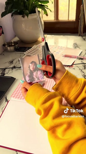 Exploring My Favorite Hobby: Journaling for Students