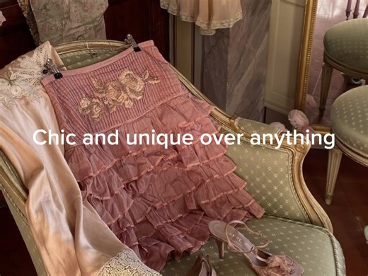 #chic #unique #targetaudience #abcxyz #fyp