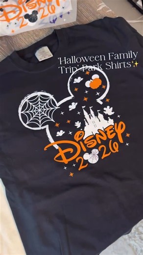 DIY Halloween Family Trip T-Shirts 👕🎃 | Easy Cricut Shirt Making Idea