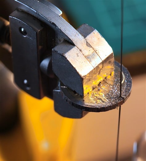 From Spare Change to Stunning Bling! DIY Ring Made from 2 Euro Coin | Wood Mood