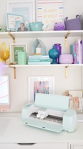 These are the cutest things I’ve ever seen! 🥹🥹🥹 Do you love these little popsicle water bottles? I personalized them using my Cricut machine 🥰 | Home Sweet Pink