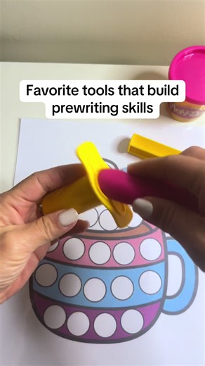 My favorite tools for building prewriting skills using playdough, an extruder and scissors #prewritingskills #handstrength #preschoolmom #finemotorplay #winteractivities