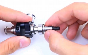 网上买的RC四冲程发动机，组装一下