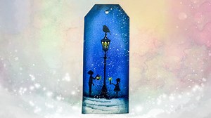 Quick Crafts: Create a Magical Winter Night Scene Straight from a Fairytale! 🤩 Join Tracey in this quick and captivating craft session as she demonstrates how to design a beautiful winter tag, bringing a magical, storybook atmosphere to life. The new stamps add the perfect finishing touch, completing the enchanting look! 🤩 Loved this video? Explore all the products Tracey used by following this link to our website – https://www.laviniastamps.com/quick-crafts-create-a-magical-winter-night-scene