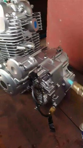 Detailing process 👌 Every professional wouldn't blast a complete machine without dismantling it. They said it was very risky, and that water and sand would always find a way into the machine. Then I said...water, sand, and air pressure are not controlled by AI, but we are the masters. Then I was kicked out of the discussion group... haha. For God's sake... I'm a Pro then 🫵😎 #DQvaporblasting #vaporblasting #bussinessopportunity #justblast #blastingtricks #howtoblast #fbpro | DQ Vaporblasting