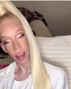 Aliens after they finish invading the earth : | Miki Minach