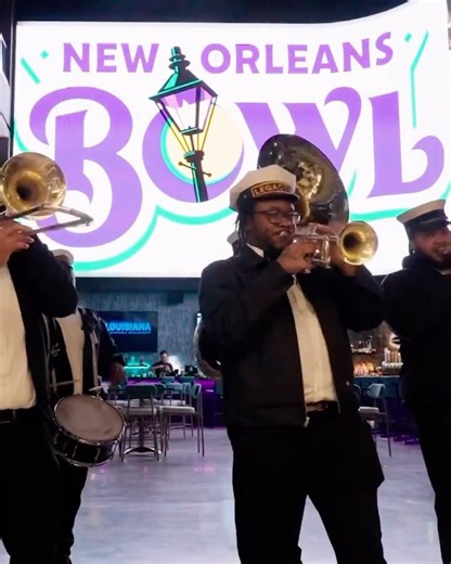 WKU Football on Instagram: "NOLA nights 🎺🌃 #GeauxTops⚜️ | @neworleansbowl"