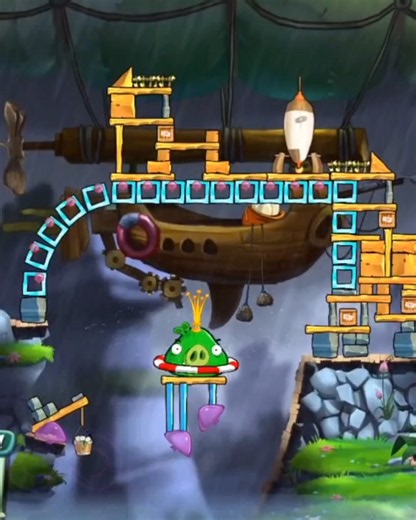 What Bubbles Couldn't Do, Stella Did! She Sent the Boss Flying! 😂 | Angry Birds 2 King Pig Panic