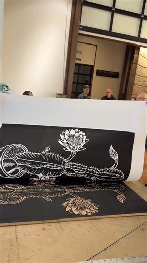 Lyell Castonguay / BIG INK on Instagram: "Printing a woodblock carved by @kdesignartstudio during BIG INK at the Haley Gallery in Nashville! 👏 Join us for a woodcut workshop. Beginners welcome! NOW ENROLLING, LINK IN BIO: @americansignmuseum / Cincinatti, OH / Mar 21-22 @arvadacenter / Arvada, CO / Apr 3-4 @sierra_meadows / Ahwahnee, CA / Apr 10-11 @whit_print / Eugene, OR / Apr 18-19 @yellowstoneartmuseum / Billings, MT / Apr 25-26 @colorinkstudio / Hazel Park, MI / May 2-3 @decontemporary / W