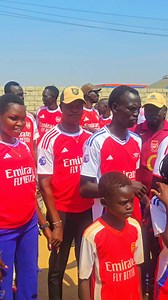 Biggest prank of the year - Garang Matthem Jok celebrated new year with Arsenal family, helping the gunners believed that they have finally landed a red devil. Garang later posted on his official Facebook handle that; "Dear Manchester United fans, I am not "Akech Agutlith". I just have a good relationship with paruaidie'. This means his efforts were only to support his wife who is a heaven-sent Arsenal fan. God bless this family 🙏 | Jonglei Daily Mail