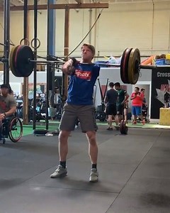 This guy manages to lift 90kg with one arm 😱💪 Credit: Logan Aldridge | VT