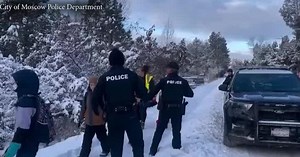 Police ensure safe school routes in Moscow amid moose sighting