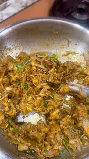 613K views · 5.2K reactions | முனியாண்டி hotel பிச்சி போட்ட சிக்கன் Pichi potta chicken receipe #reels#chicken#pichipottachicken #hotel | Vanitha Muthukumar | Facebook