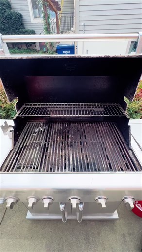 Dirty grill? 🍔 Let’s get it back to a showroom shine. Professional deep cleaning for gas grills and smokers across Seattle and Bellevue. 🧼✨ Maximize your flavor and eliminate grease buildup before the next BBQ! 🔥 #grillcleaning #seattle #bellevue #bbq #satisfying