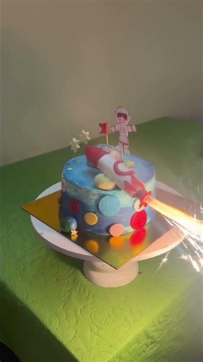Rocket theme cake