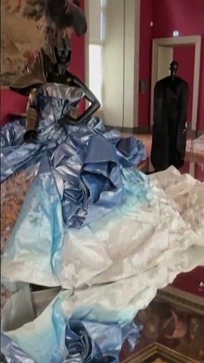 Louvre unveils first-ever textile exhibit #international #history #fashion