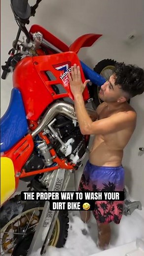 The Proper way to Wash Your Dirt Bike! #honda #shower #bikelife #nationwidebikelife