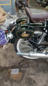 Complete restore 1996 in 1952 look Indian bullet house Jaipur Rajasthan #fypシ゚viralシfypシ゚ #professionalmode #reelschallengereelschallenge #reelsfypシ #viralreelschallenge #trendingreel #explorepage #exploremore #earnings #fblifestyle Royal Enfield Royal Enfield Bullet CLUB | Indian Bullet House