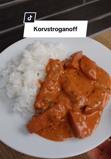 Korvstroganoff med ris: enkel och snabb vardagsmat