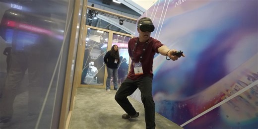 Facebook Parent Meta Platforms Sees First Sales Increase in Nearly a Year