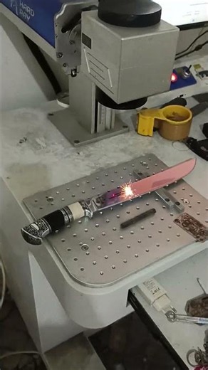 proses laser nama dan logo