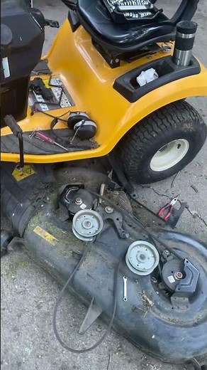 Cub Cadet LT42” XT1 keeps throwing belts on Memorial Day 2024. A day to remember.