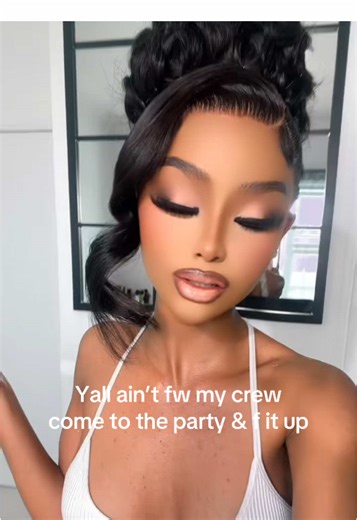 Epic Party Vibes: Unforgettable Crew Moments