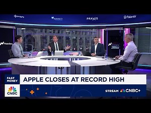 How the 'Fast Money' traders view Apple's stock rally