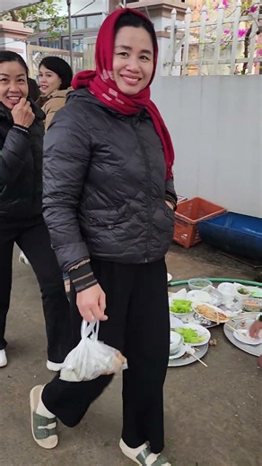 Ăn cỗ chia phần nét đẹp vùng quê