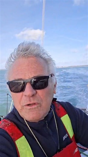 Patrick Isoard on Instagram: "🌞 Cap sur la Route du Rhum 2026 : séance d’entraînement ⛵ Le week-end dernier, par une superbe journée ensoleillée, j’ai effectué une nouvelle session d’entraînement avec un double objectif : tester la girouette électronique récemment réparée et optimiser les manœuvres de spi sous pilote automatique dans la brise. ✅ Bilan très positif : tout fonctionne parfaitement. 💨 La vitesse était au rendez-vous, avec près de 16 nœuds dans 22 nœuds de vent. 🤖 Le pilote automa