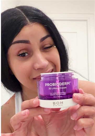 2 weeks with @BIOHEAL BOH and I get the hype now — BOH, God of Lifting! Good skin, good lift, and honestly… this is definitely a repeat-buy kind of product. #boh #facelifting #nightcream #3dliftingcream