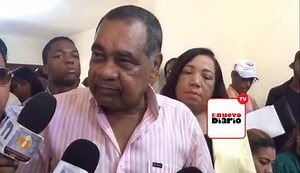 El diputado por la provincia San Cristóbal, Manuel Orlando Espinosa, inscribió este sábado su precandidatura a Senador. #ElNuevoDiarioRD | El Nuevo Diario