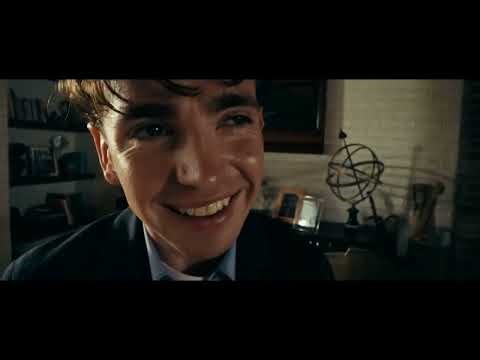 Desperate Alien Lands on Earth Seeking Help From Humans to Save His Planet