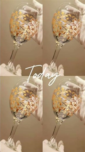 Pahar deosebit, pictat manual. Cadoul perfect pentru momente speciale. #olanda #flowers