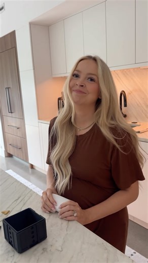 I didn’t think she’d show what I wrote! 😅😳 backstory ::: Kay gave me the best Father’s Day, and is just always so amazing, so I thought I’d write her a sweet note to express how I feel about her. So I wrote down my feelings, and put it into a little gift box, and put it together to surprise her. Then when she finished putting Ellie to nap, I went and found her to show her the surprise! She was so excited to see that I had gotten her a little present, and after helping her get started, she bega