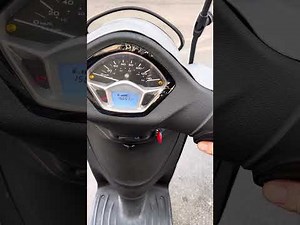 How do you set the clock on the Piaggio Liberty 125? (with video)