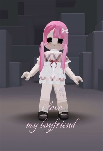 Amor en Roblox: Celebrando a Mi Novio