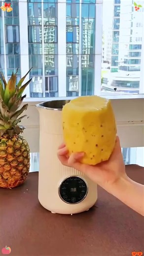 Easy Juicing with Innovative Kitchen Gadget