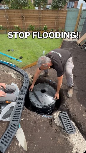 932K views · 9.4K reactions | This is brand new technology from @vodalanduk (they’re radius channel drains) | Lawn Stripes and Hedges - Limited | Facebook