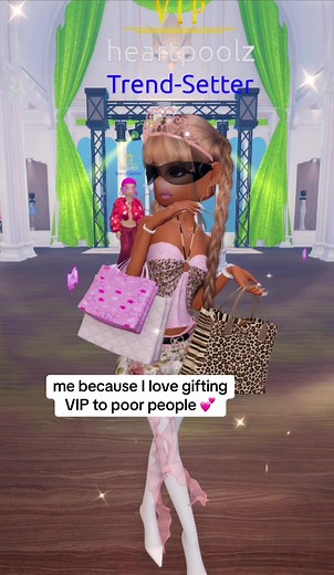 VIP Gifting in Dress to Impress | How to Gift VIP in DTI