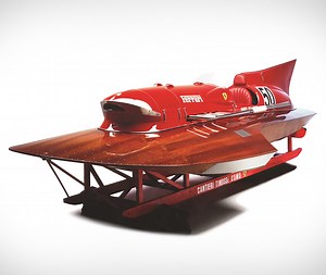 Fascinating Look Back at the Ferrari Arno XI, a Racing Hydroplane You Probably Never Knew Existed