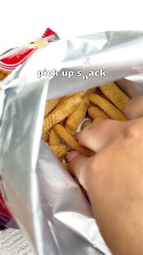 Let's see what our press-on nails can do! 🥰