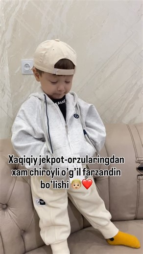 Muhammad Ayyub on Instagram: "Mani mitti yuragim,umrin uzoq bo’lsin 🫀💙…"