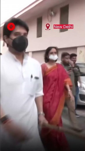 Delhi: Jyotiraditya Scindia participates in cleanliness drive